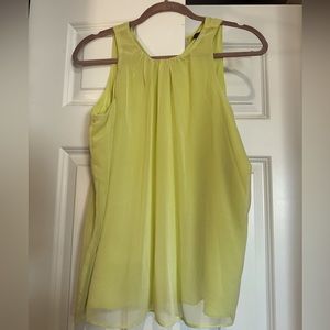 Vince camuto lily green sleeveless top size S NWT